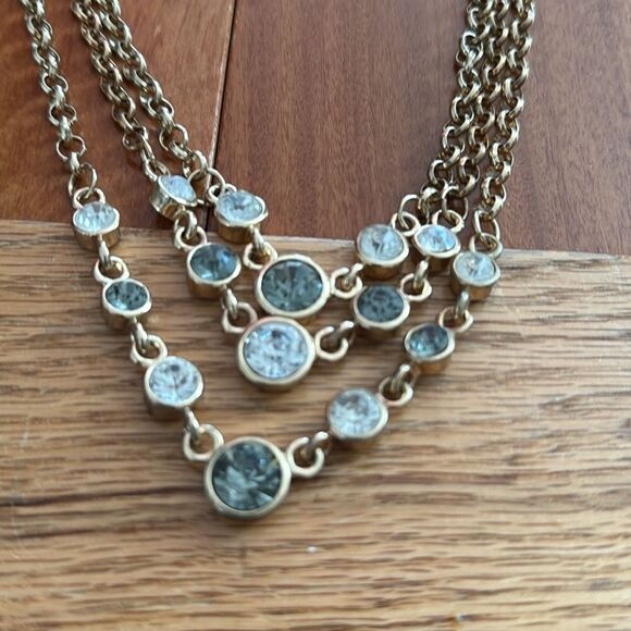 Necklace and earrings layers set - Picture 2 of 3